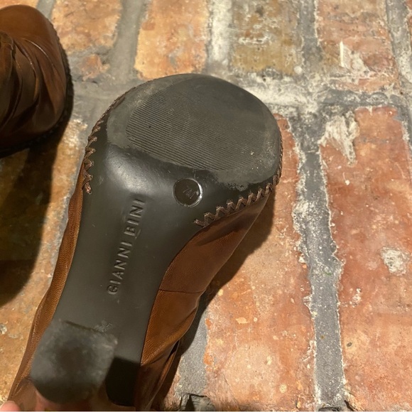 Authentic Gianni Bini side on mule heel - Picture 4 of 7